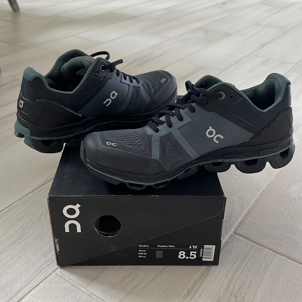 ON Cloudace Shoe